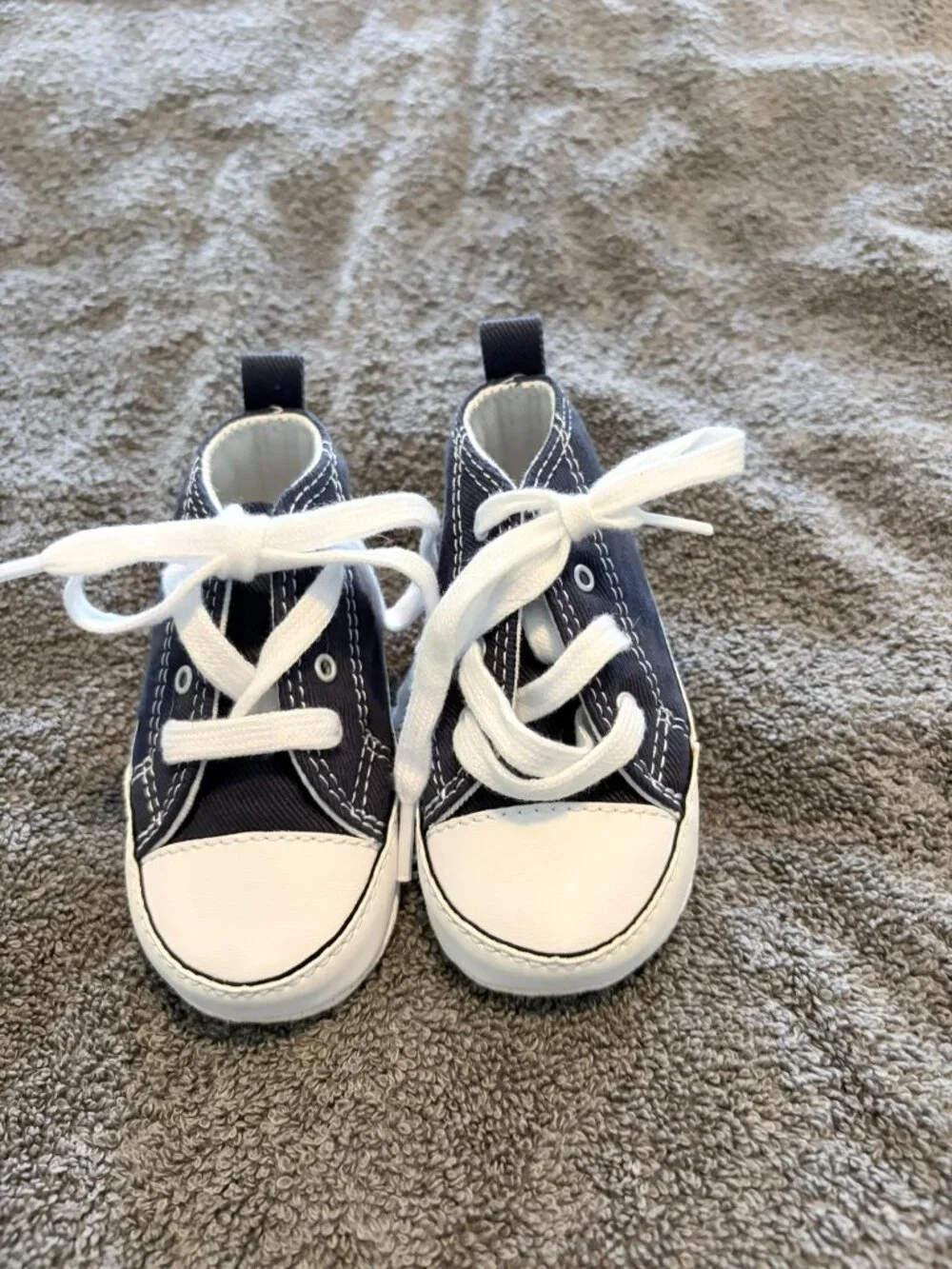Converse All Stars Infant Shoes Size 3 NWOT